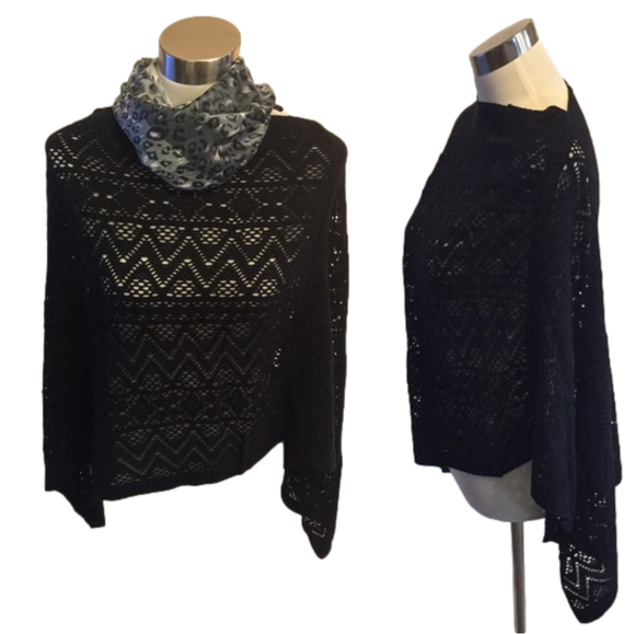 ❤️ Oversized Black Shrug Poncho Sweater - Picture 2 of 5